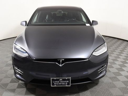Used 2019 Tesla Model X image 10