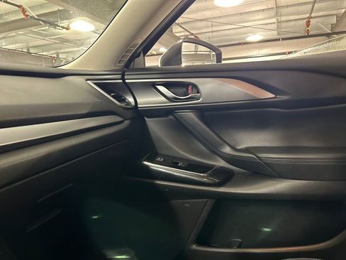 Used 2018 MAZDA CX-9 Touring AWD/4WD image 21