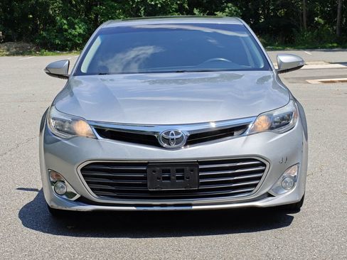 Used 2015 Toyota Avalon XLE Touring FWD image 9