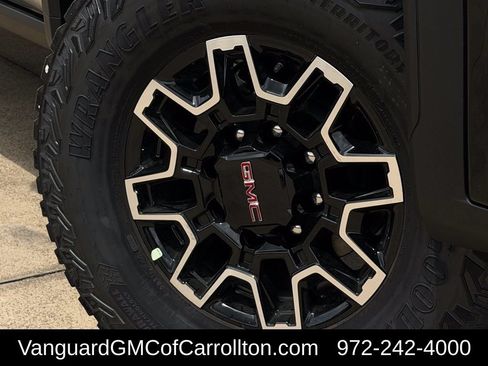New 2026 GMC Sierra 2500 AT4X AWD/4WD image 9
