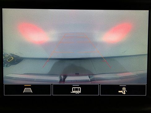 Used 2021 GMC Sierra 1500 AT4 w/ AT4 Preferred Package image 9