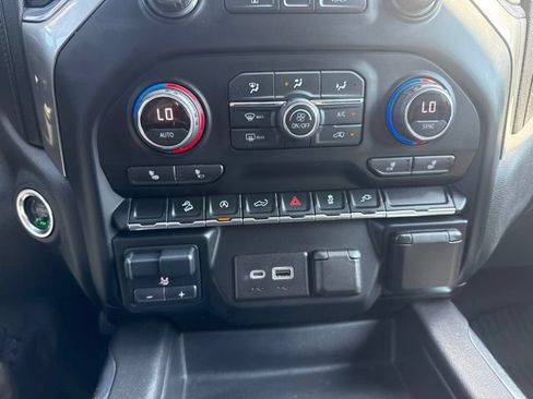 Used 2020 Chevrolet Silverado 1500 LT Trail Boss AWD/4WD image 32