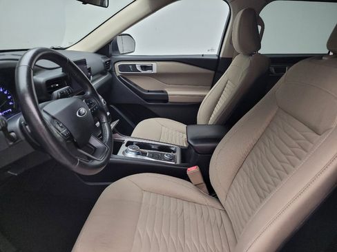 Used 2020 Ford Explorer XLT AWD/4WD image 17