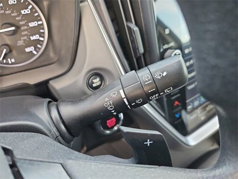 Used 2024 Subaru Crosstrek 2.0i Premium image 22