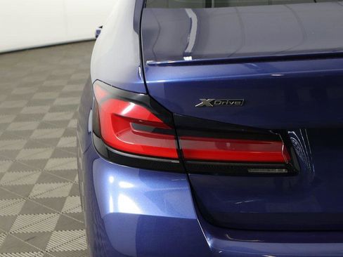 Used 2022 BMW M550i xDrive w/ Premium Package image 19