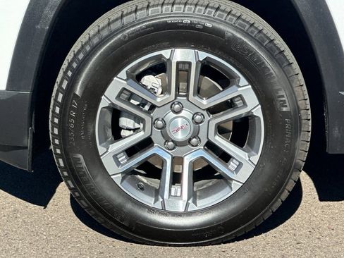 Used 2025 GMC Terrain Elevation FWD image 24