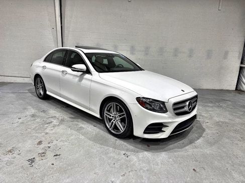 Used 2019 Mercedes-Benz E 300 image 4