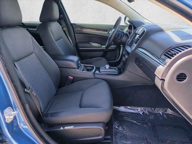 Used 2023 Chrysler 300 Touring w/ Sport Appearance Package RWD image 20