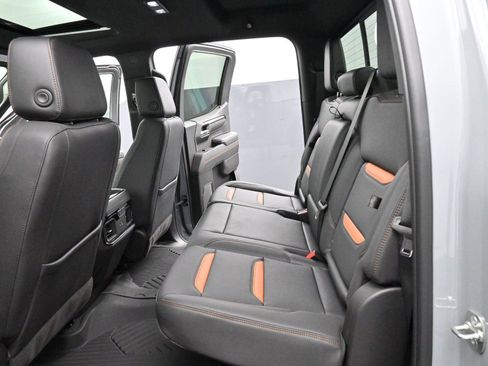 Used 2025 GMC Sierra 1500 AT4 w/ AT4 Premium Package image 30