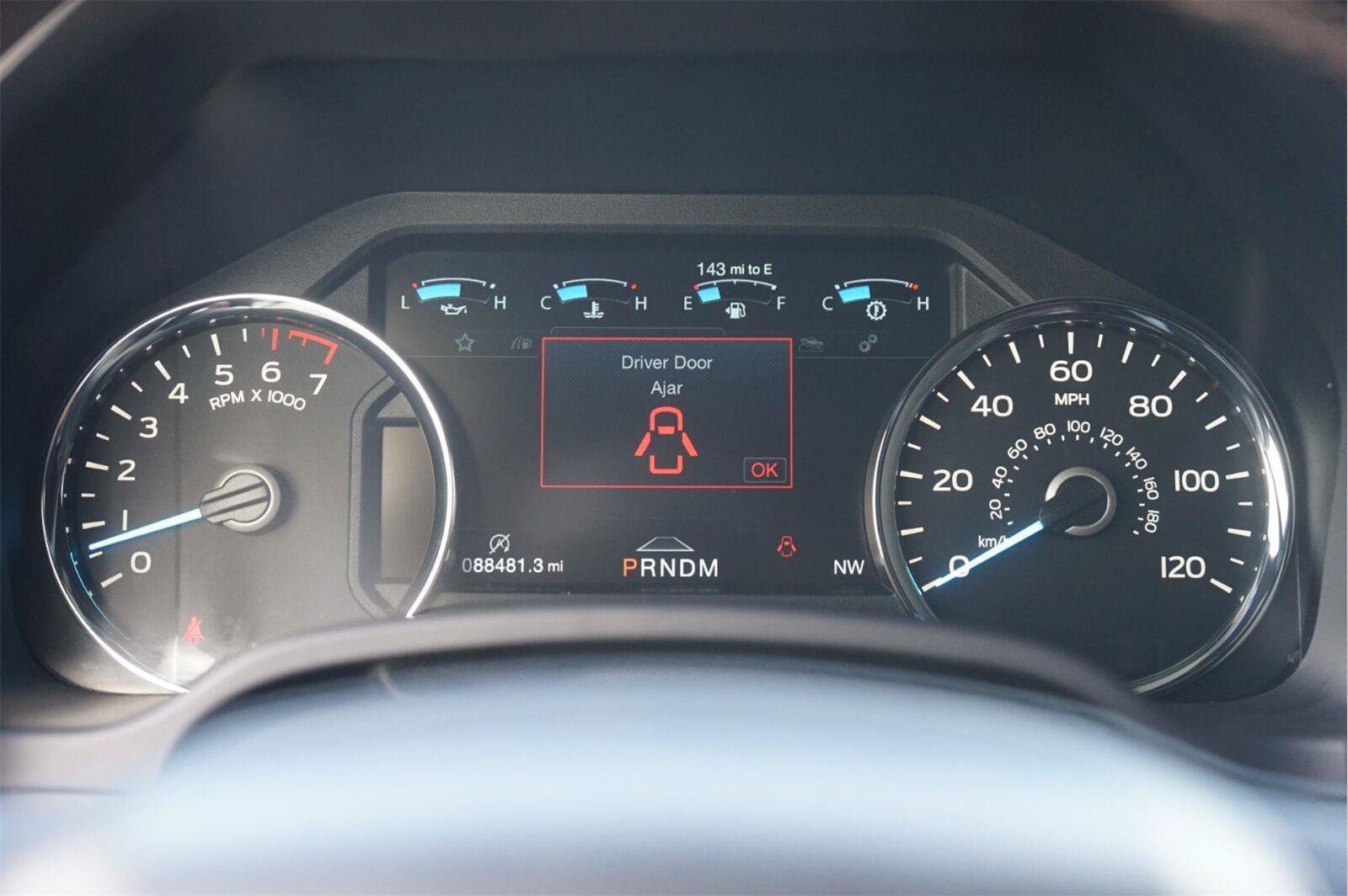 Used 2019 Ford F150 Platinum w/ Equipment Group 701A Luxury AWD/4WD image 25