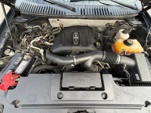 Used 2015 Lincoln Navigator 4WD image 31