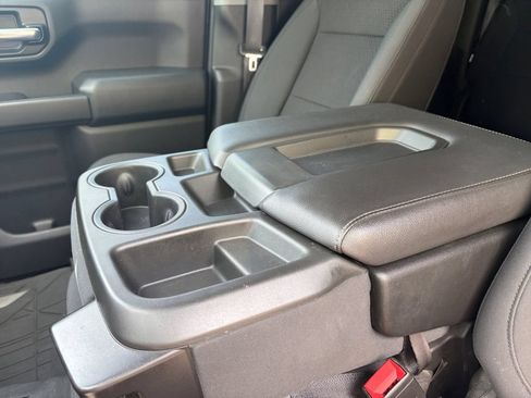 Used 2021 Chevrolet Silverado 1500 Custom Trail Boss AWD/4WD image 18