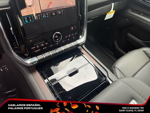 New 2026 GMC Yukon Denali w/ Advanced Technology Package AWD/4WD image 26