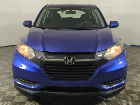 Used 2018 Honda HR-V LX image 3