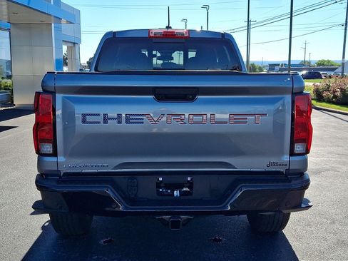 Used 2025 Chevrolet Colorado Trail Boss AWD/4WD image 5