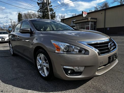 Used 2013 Nissan Altima 2.5 SV w/ 2.5SV Convenience Pkg image 4