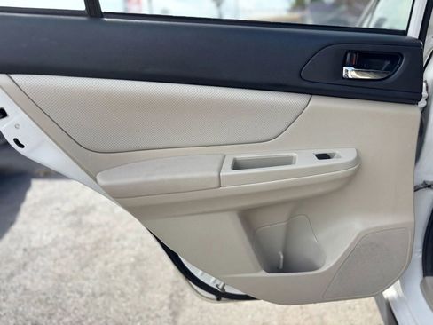 Used 2013 Subaru Crosstrek 2.0i Limited image 10