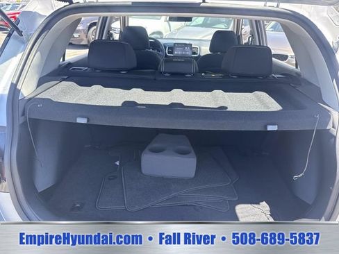 Certified 2026 Hyundai Venue SEL FWD image 5