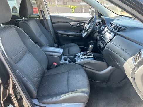 Used 2020 Nissan Rogue SV AWD/4WD image 36