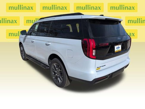 New 2026 Ford Expedition Platinum w/ Stealth Appearance Package image 9