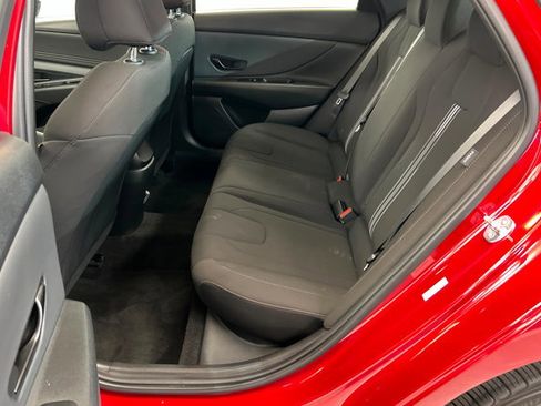 Used 2025 Hyundai Elantra Sport image 21