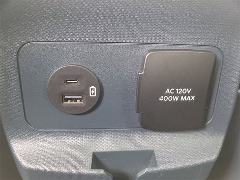 Used 2024 Ford Maverick Tremor w/ Tremor Off-Road Package image 12