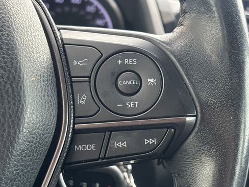 Used 2021 Toyota Camry SE image 19