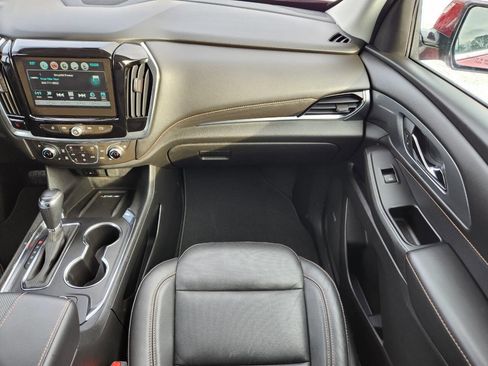 Used 2018 Chevrolet Traverse Premier image 17