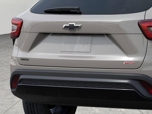 New 2026 Chevrolet Trax RS w/ Driver Confidence Package image 14