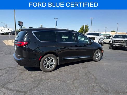 Used 2022 Chrysler Pacifica Limited FWD image 6
