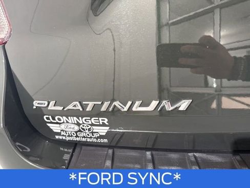 Used 2022 Ford Explorer Platinum w/ Equipment Group 601A image 18
