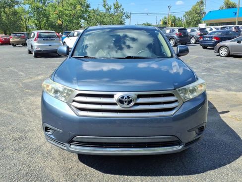 Used 2013 Toyota Highlander FWD image 9