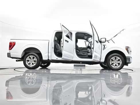 Used 2023 Ford F150 XLT image 49