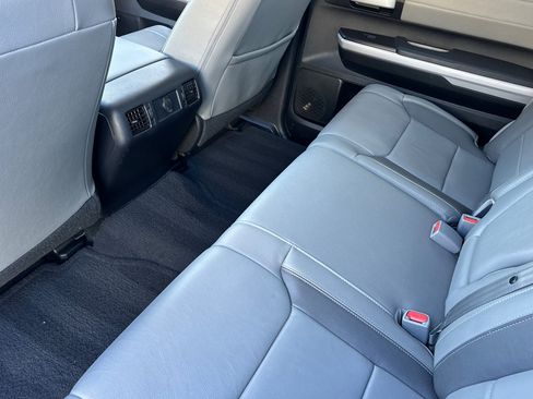 Used 2018 Toyota Tundra Limited w/ Limited Premium Package RWD image 24