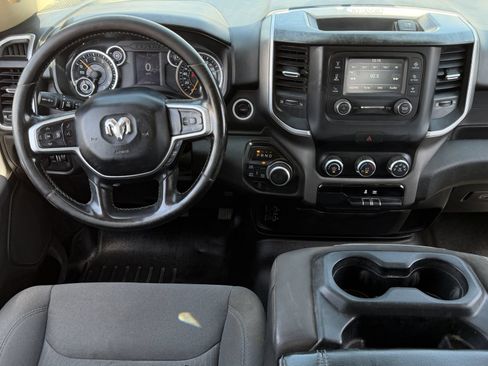 Used 2019 RAM 1500 Big Horn AWD/4WD image 15