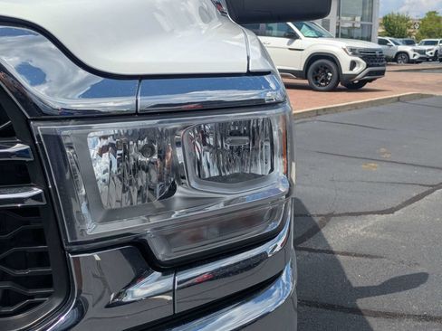 Used 2023 RAM 3500 Tradesman w/ Chrome Appearance Group AWD/4WD image 11
