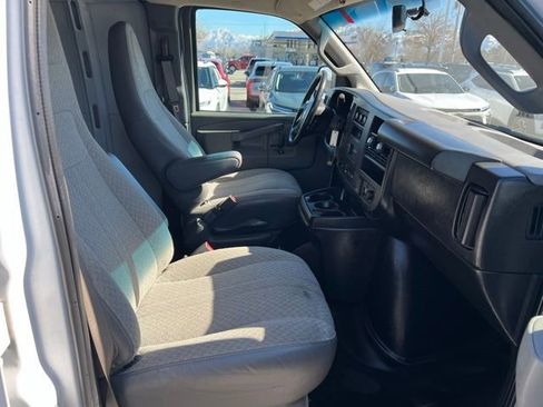 Used 2022 Chevrolet Express 2500 w/ Driver Convenience Package image 16