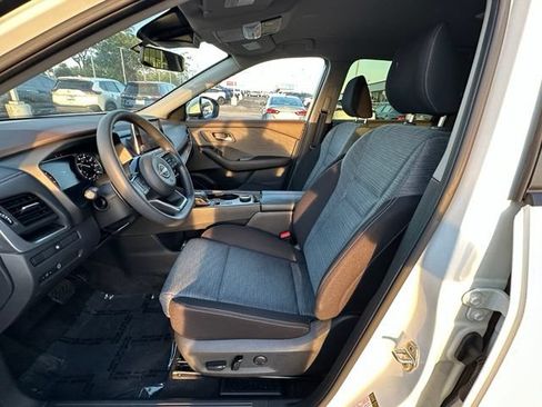 Certified 2023 Nissan Rogue SV AWD/4WD image 22