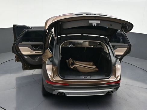 Used 2022 Lincoln Corsair FWD image 36