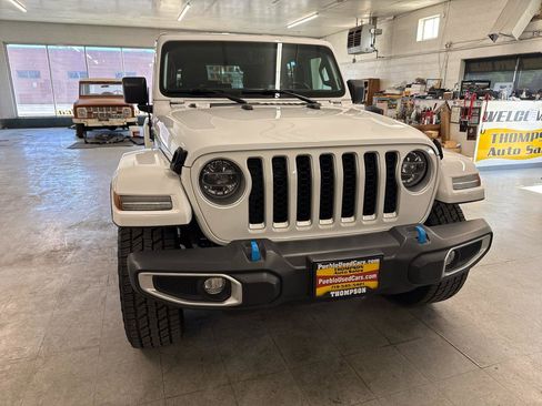 Used 2022 Jeep Wrangler Unlimited Sahara w/ Cold Weather Group AWD/4WD image 78