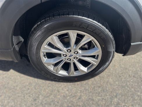 Certified 2023 Ford Explorer XLT w/ Equipment Group 202A image 13