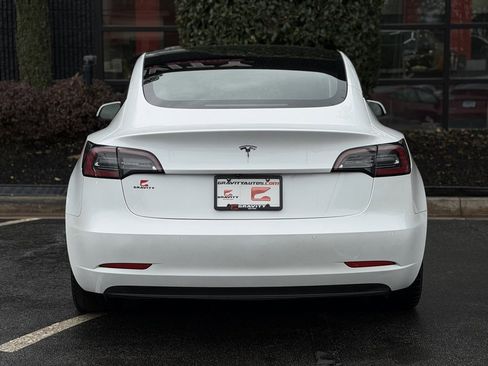 Used 2022 Tesla Model 3 Standard Range image 14
