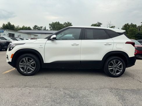 Used 2023 Kia Seltos LX AWD/4WD image 8