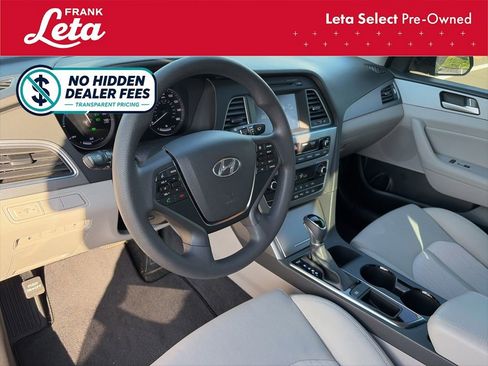 Used 2017 Hyundai Sonata SE FWD image 10