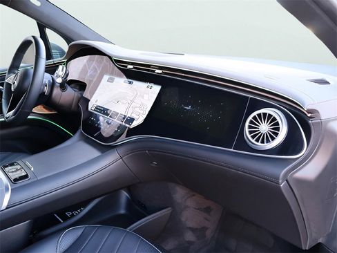 Certified 2023 Mercedes-Benz EQS 580 4MATIC SUV image 11