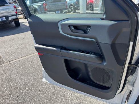 Used 2024 Ford Bronco Sport Badlands image 18