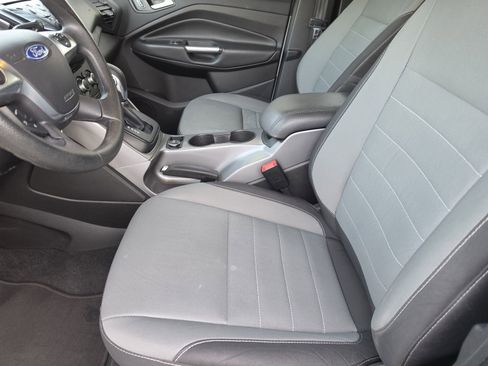 Used 2016 Ford Escape SE image 11