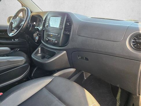 Used 2021 Mercedes-Benz Metris Passenger image 23