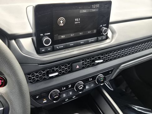 Certified 2023 Honda Accord EX image 19