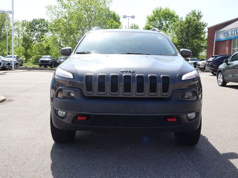 Used 2016 Jeep Cherokee Trailhawk w/ Cold Weather Group AWD/4WD image 6